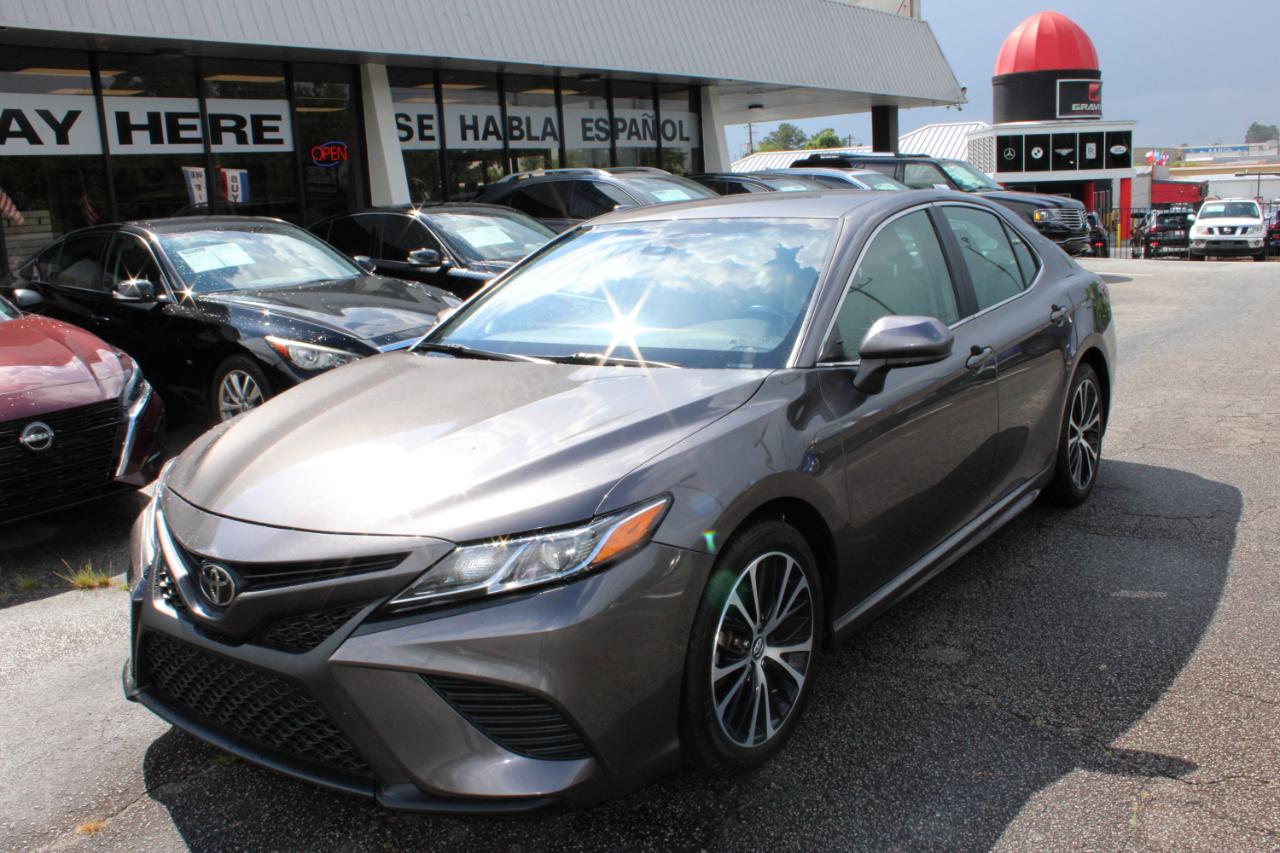 Toyota Camry XLE Auto (Natl) 2018