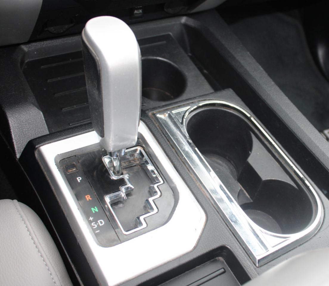 Toyota Tundra 2WD Truck Double Cab 5.7L V8 6-Spd AT LTD (Natl) 2014