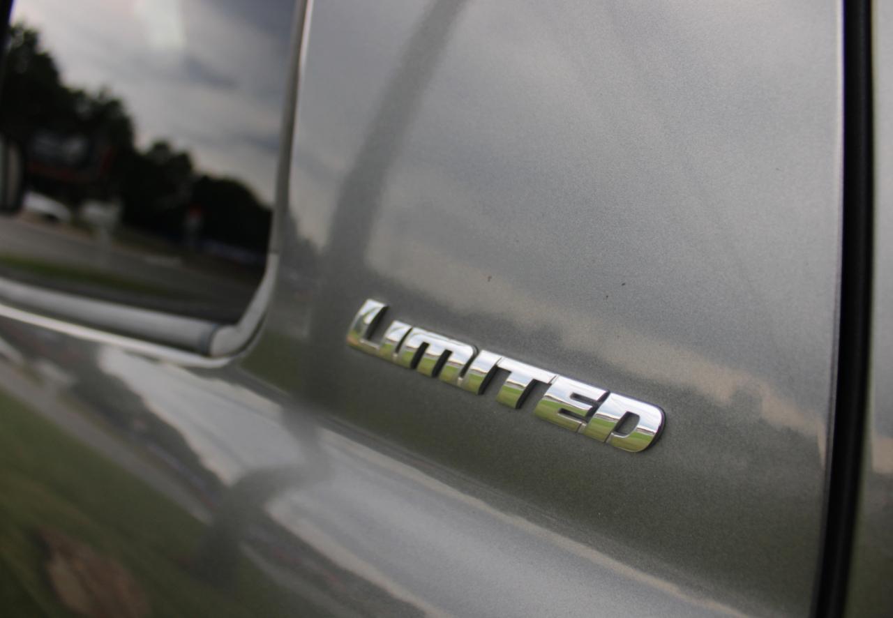 Toyota Tundra 2WD Truck Double Cab 5.7L V8 6-Spd AT LTD (Natl) 2014
