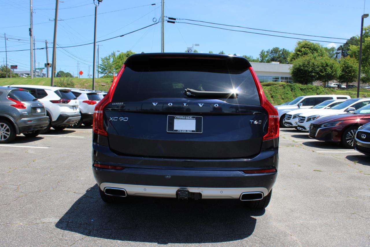 Volvo XC90 T6 AWD 7-Passenger Momentum 2017