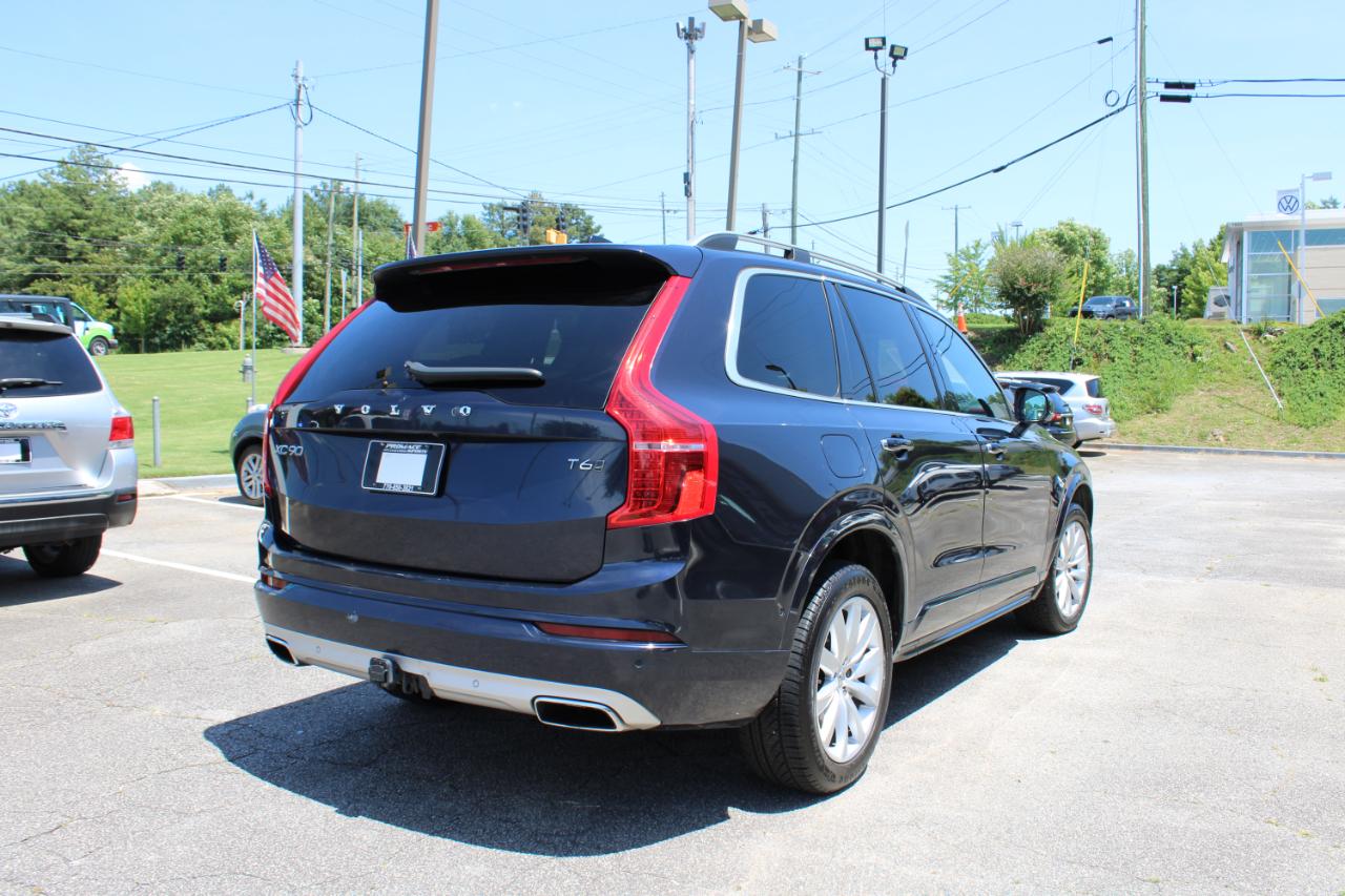 Volvo XC90 T6 AWD 7-Passenger Momentum 2017