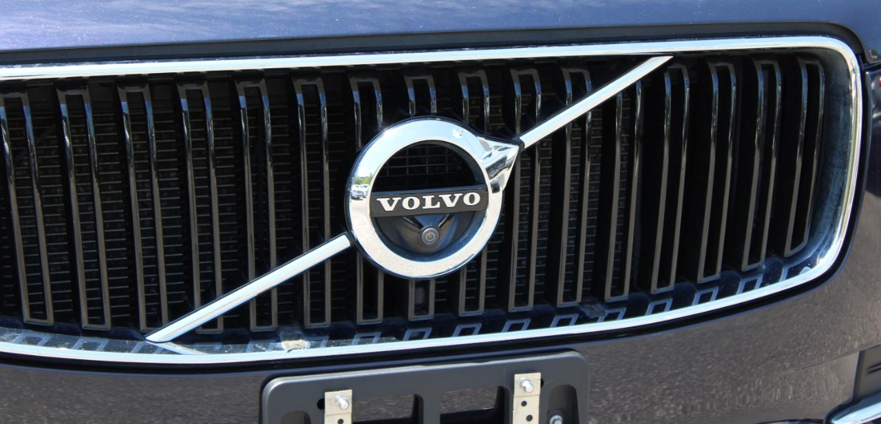 Volvo XC90 T6 AWD 7-Passenger Momentum 2017