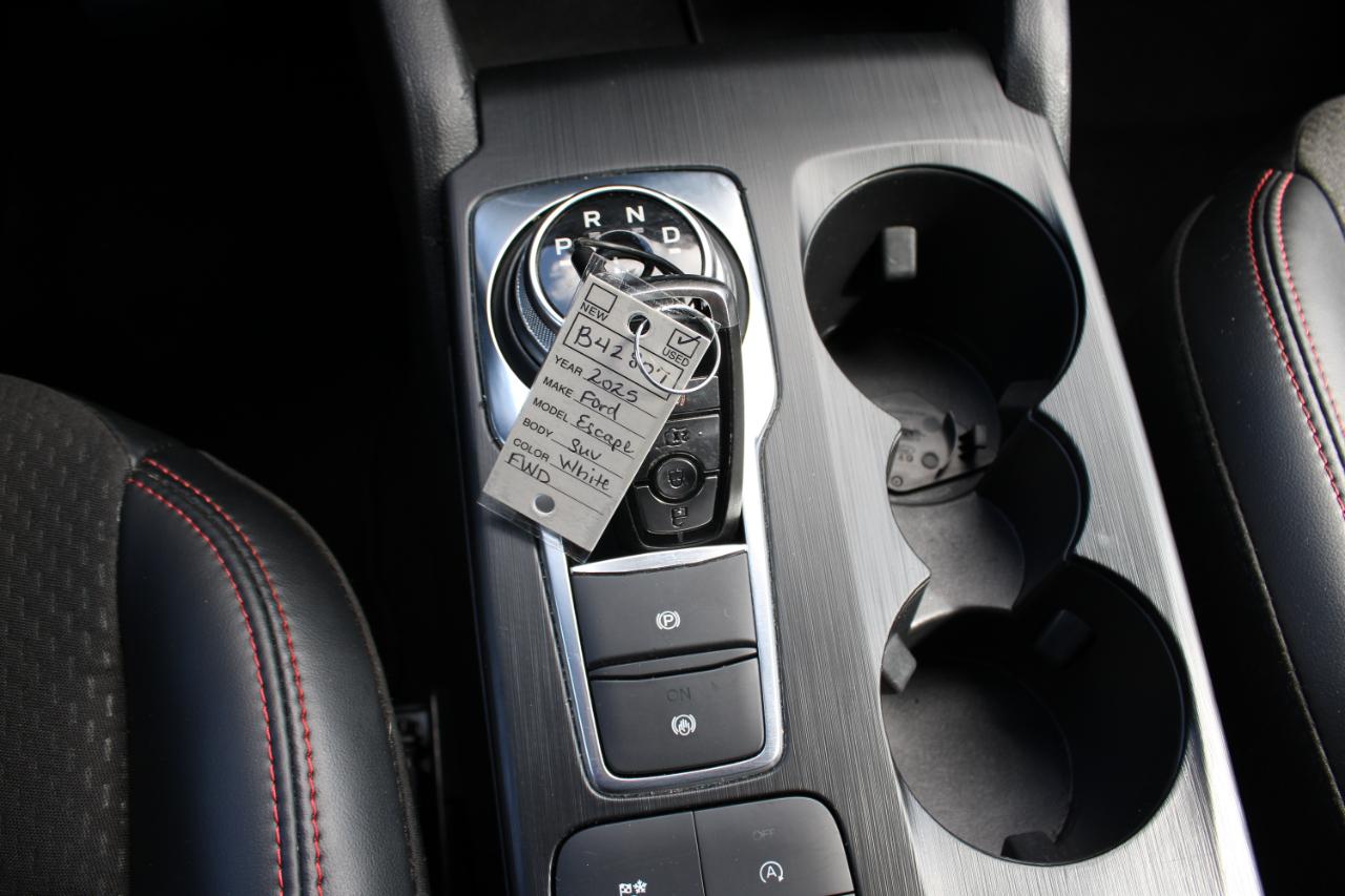 Ford Escape ST-Line FWD 2025