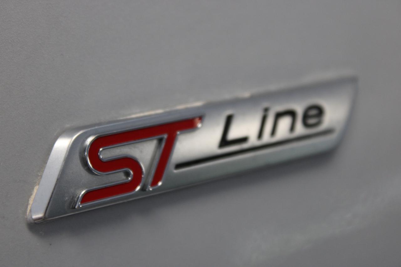 Ford Escape ST-Line FWD 2025