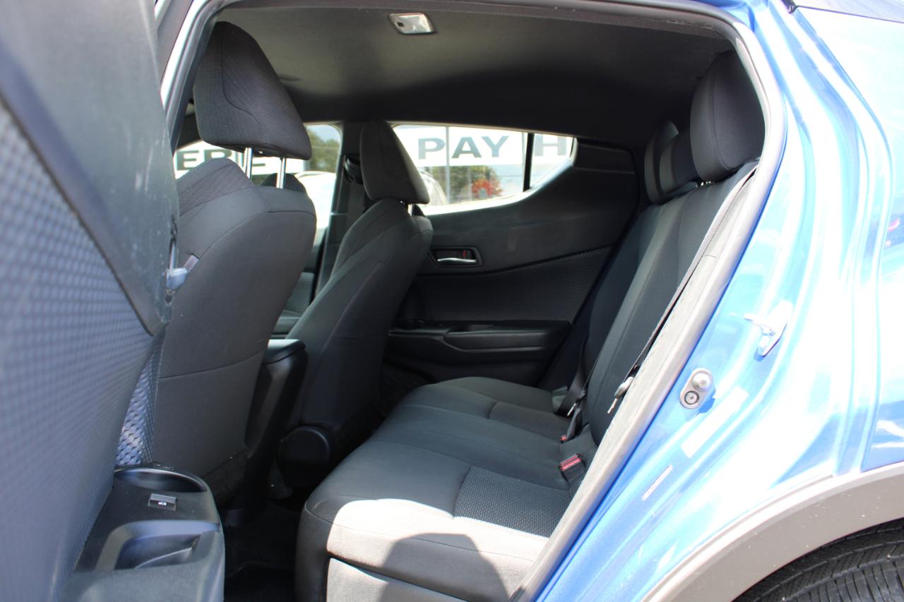 Toyota C-HR XLE FWD (Natl) 2018