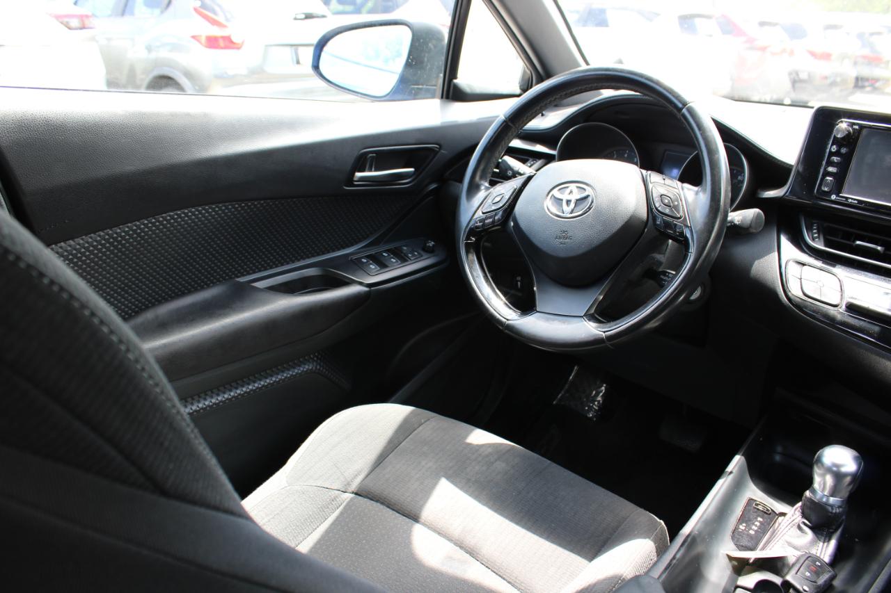 Toyota C-HR XLE FWD (Natl) 2018