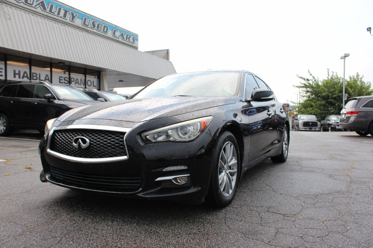 Infiniti Q50 2.0t Premium RWD 2017