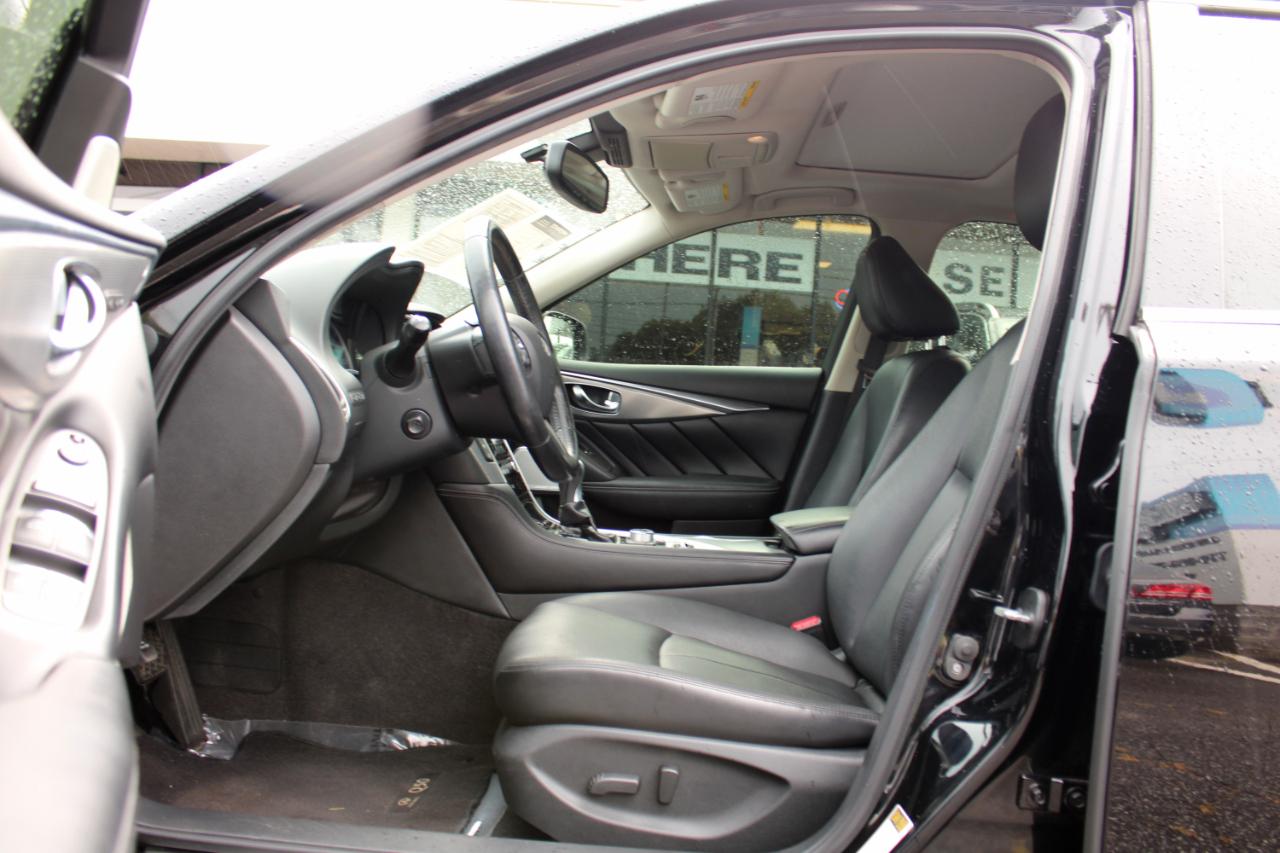 Infiniti Q50 2.0t Premium RWD 2017
