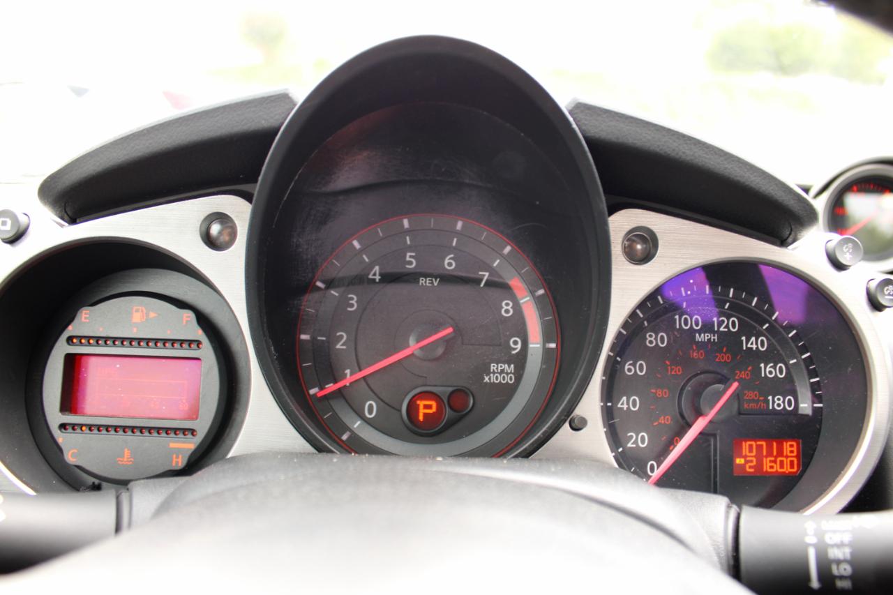 Nissan 370Z 2dr Cpe Auto 2015