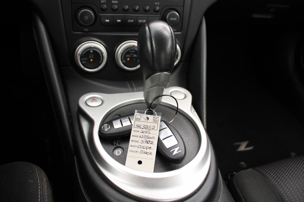 Nissan 370Z 2dr Cpe Auto 2015