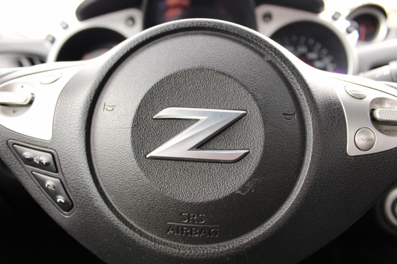 Nissan 370Z 2dr Cpe Auto 2015