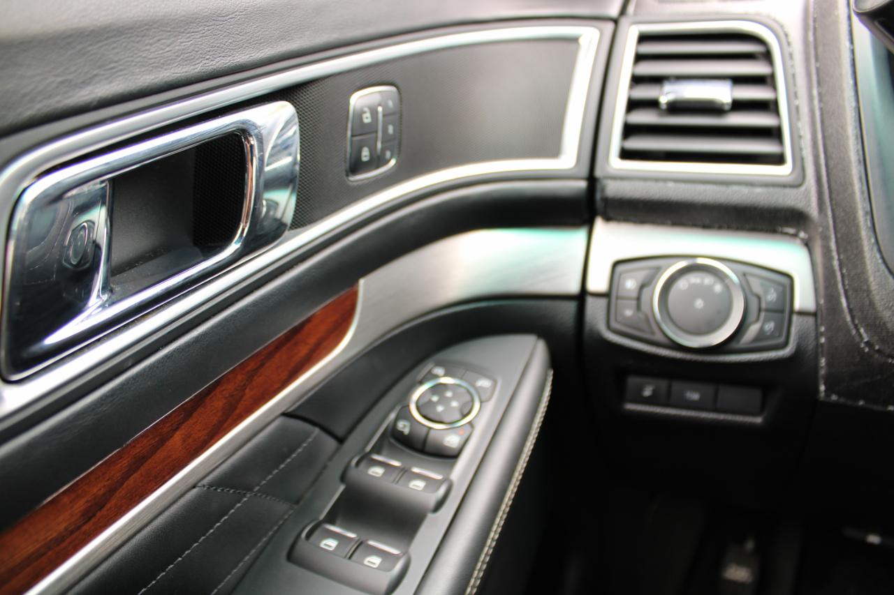 Ford Explorer 4WD 4dr Platinum 2016