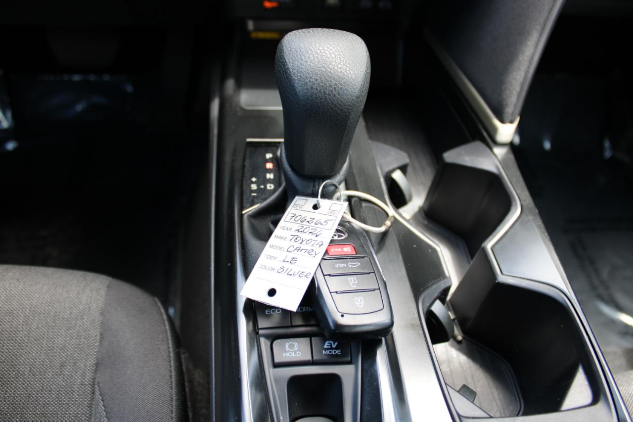 Toyota Camry LE (Natl) 2026