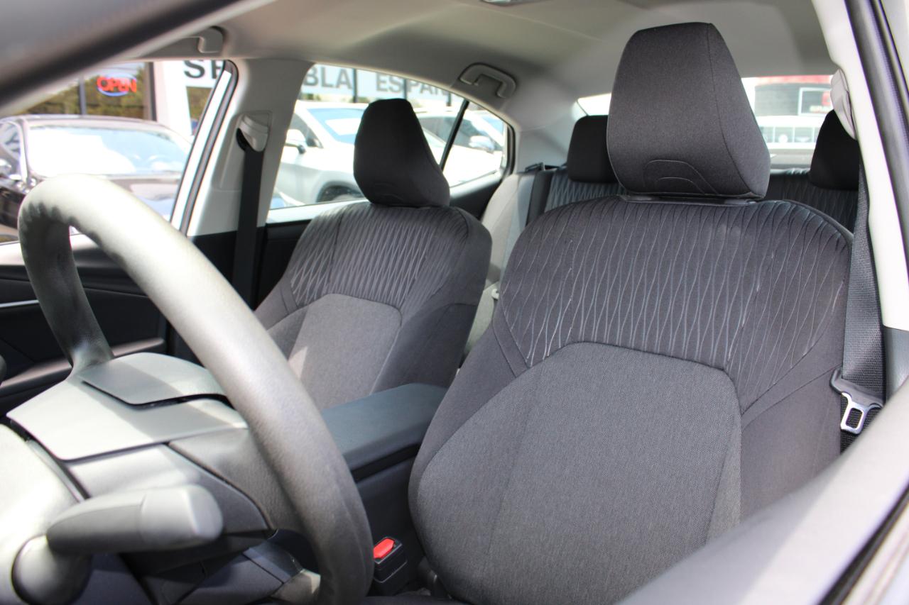 Toyota Camry LE (Natl) 2026