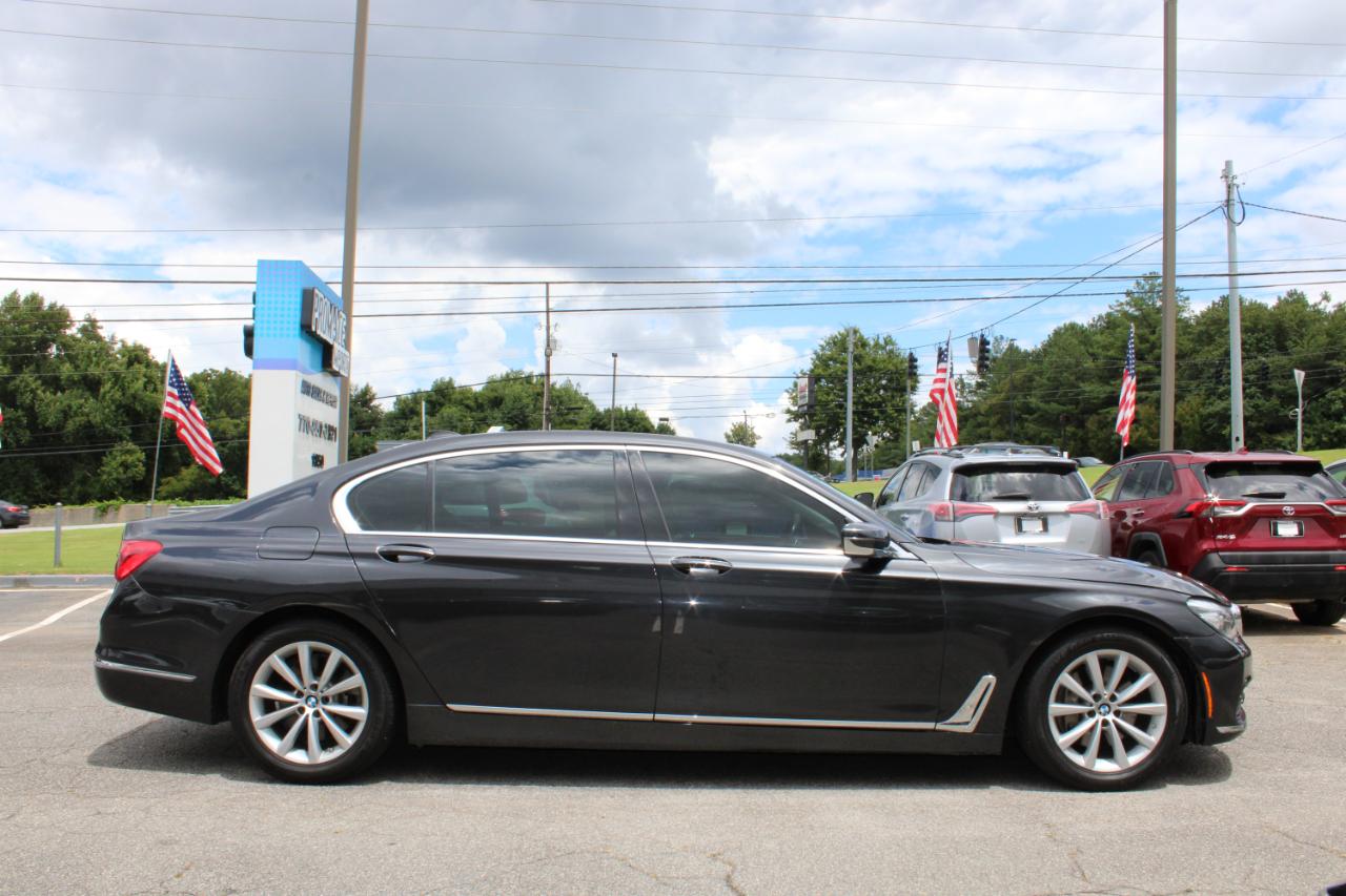 BMW 7 Series 740i xDrive Sedan 2017