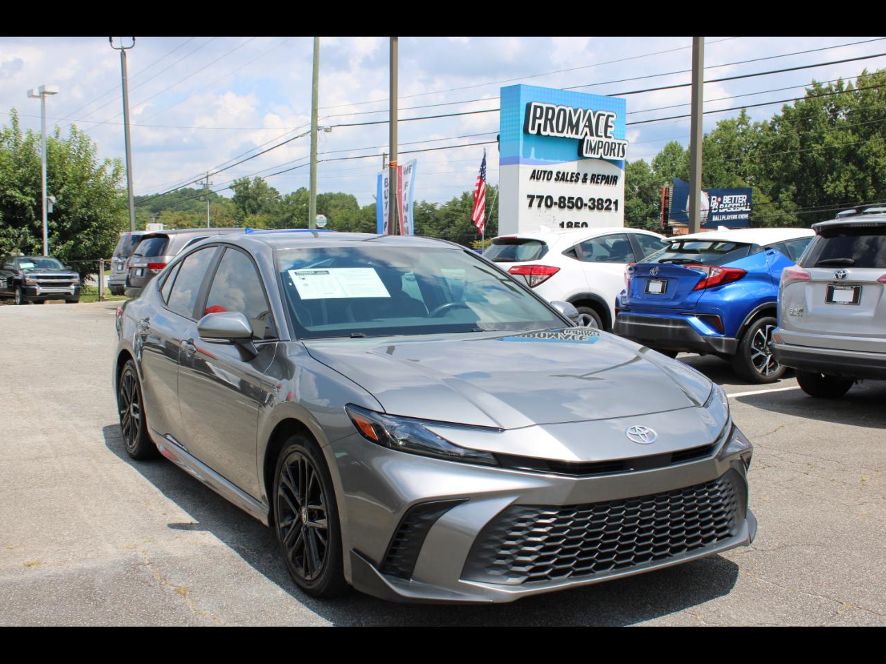 Toyota Camry SE (Natl) 2025