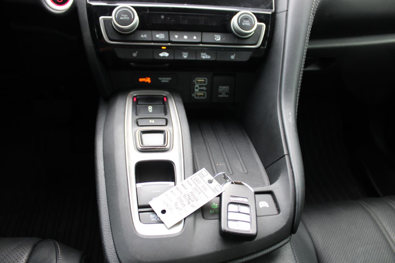 Honda Insight Touring CVT 2019