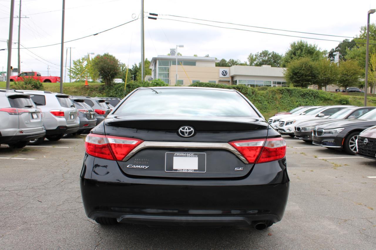 Toyota Camry SE 2015