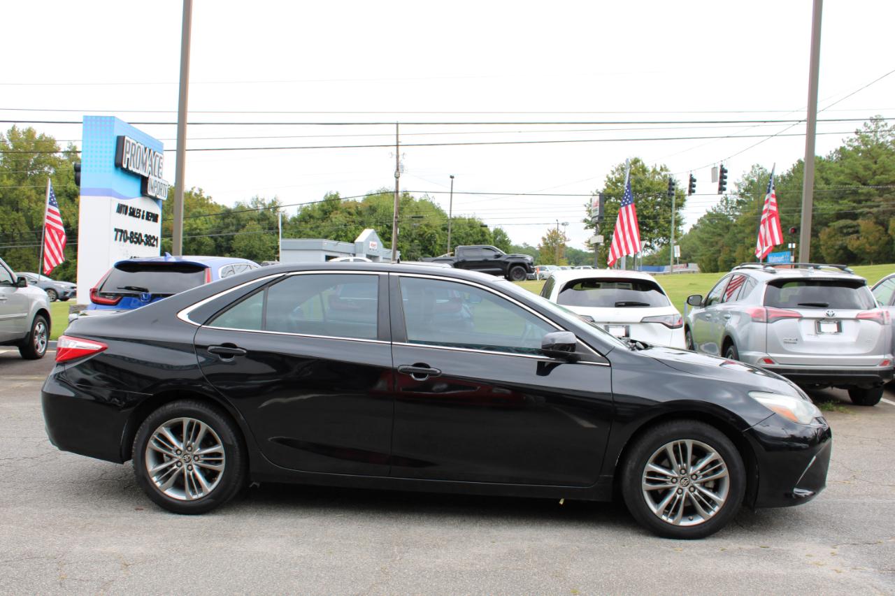 Toyota Camry SE 2015