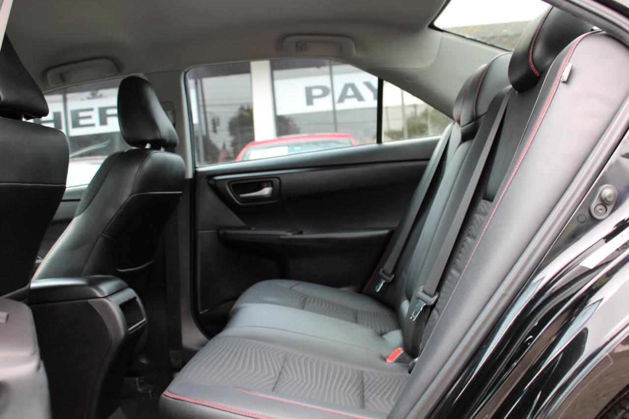 Toyota Camry SE 2015