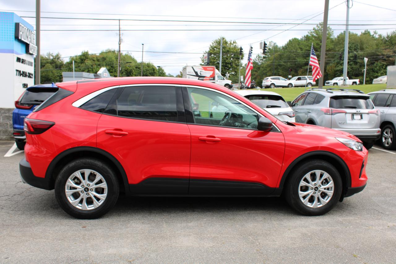 Ford Escape photo 10