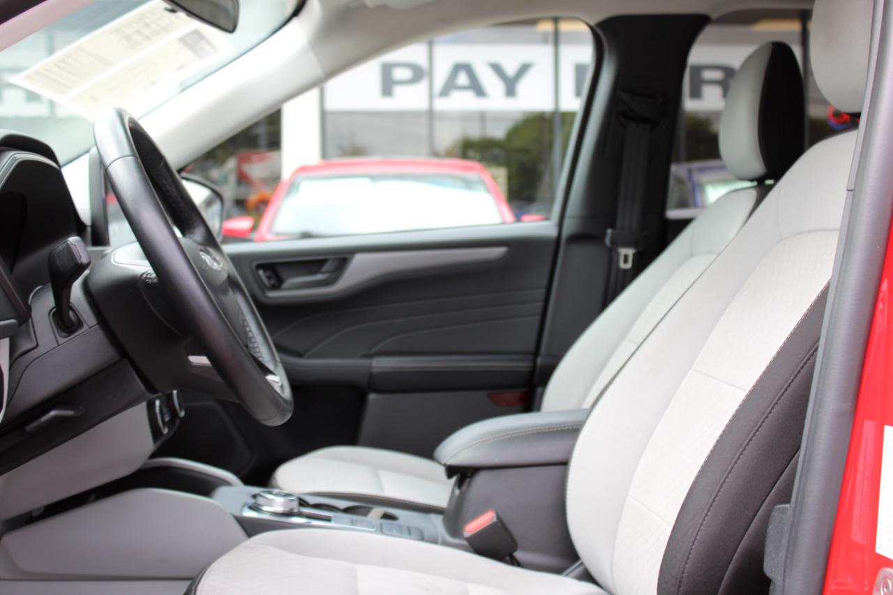 Ford Escape photo 11