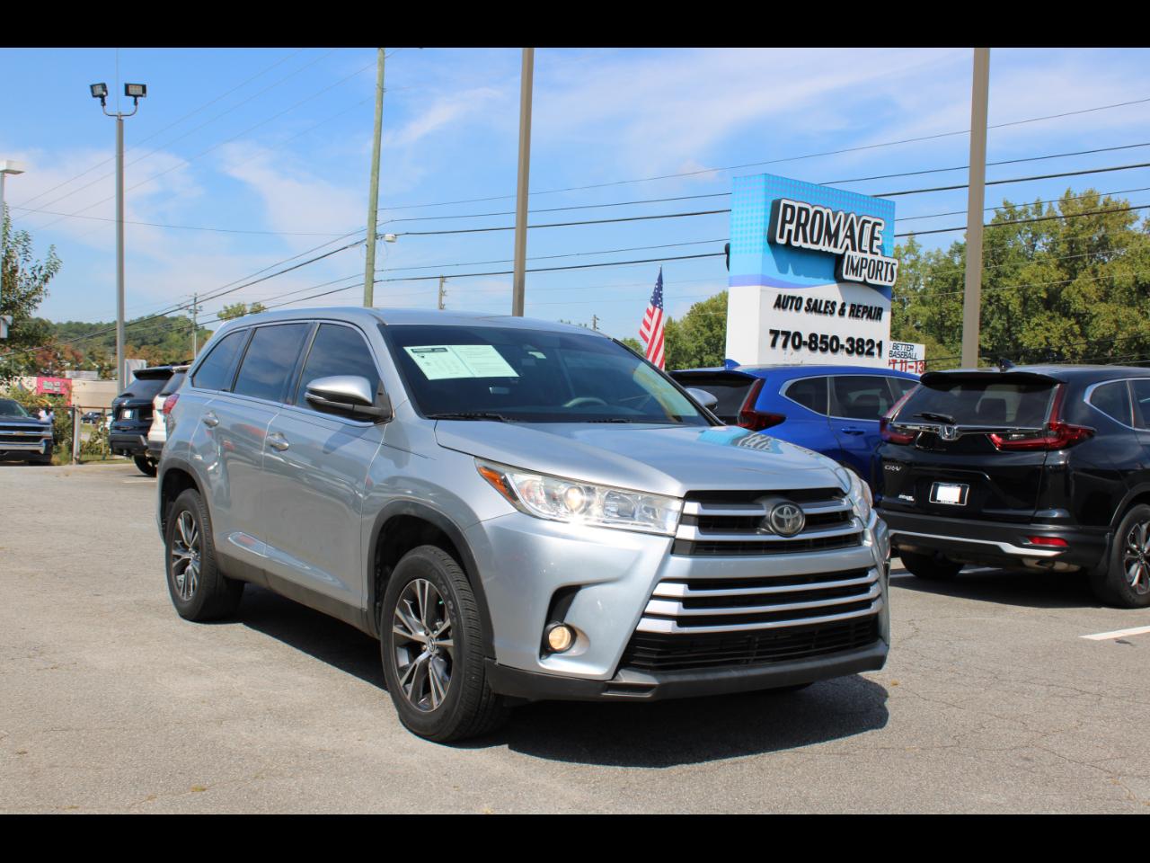 Toyota Highlander LE V6 FWD (Natl) 2019