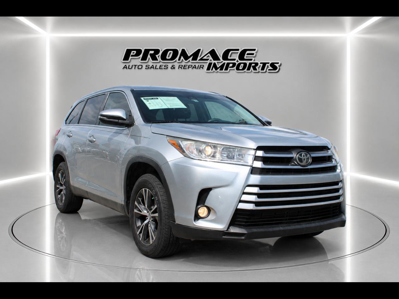 Toyota Highlander LE V6 FWD (Natl) 2019