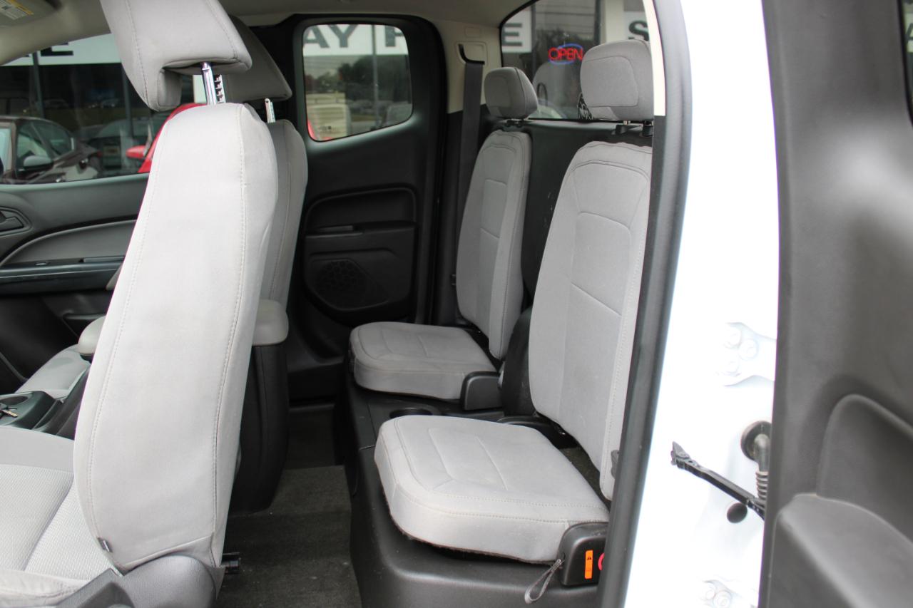 Chevrolet Colorado 2WD Ext Cab 128.3" WT 2015