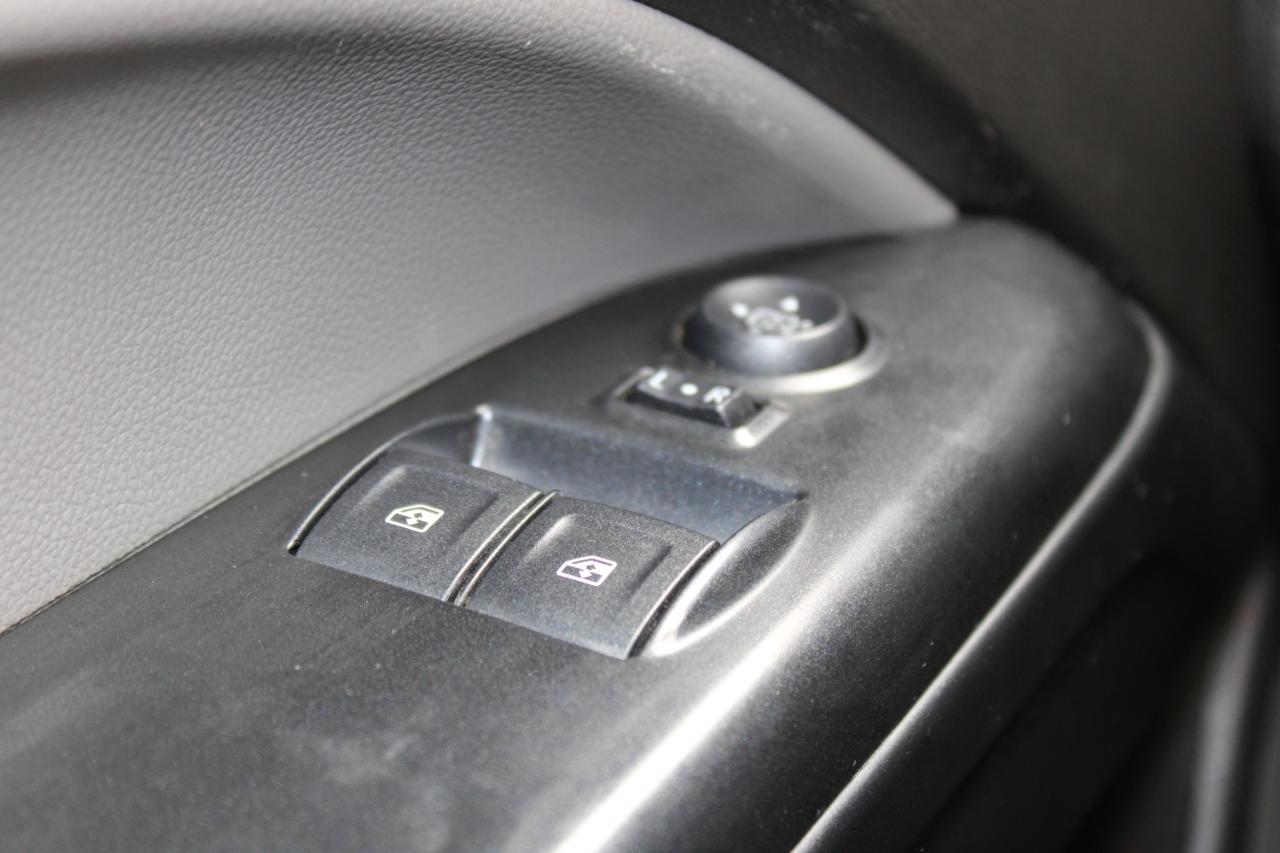 Chevrolet Colorado 2WD Ext Cab 128.3" WT 2015