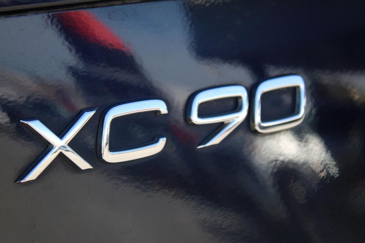 Volvo XC90 photo 23