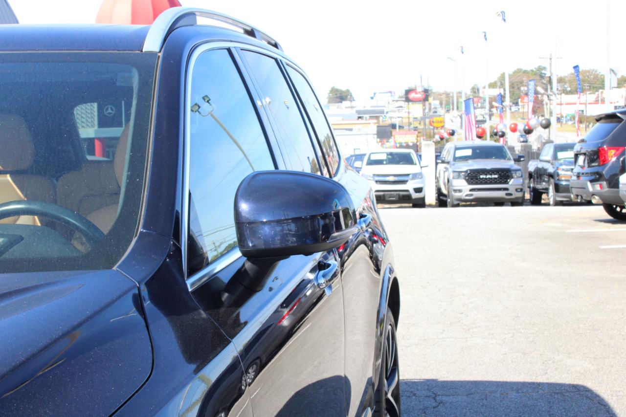 Volvo XC90 photo 26