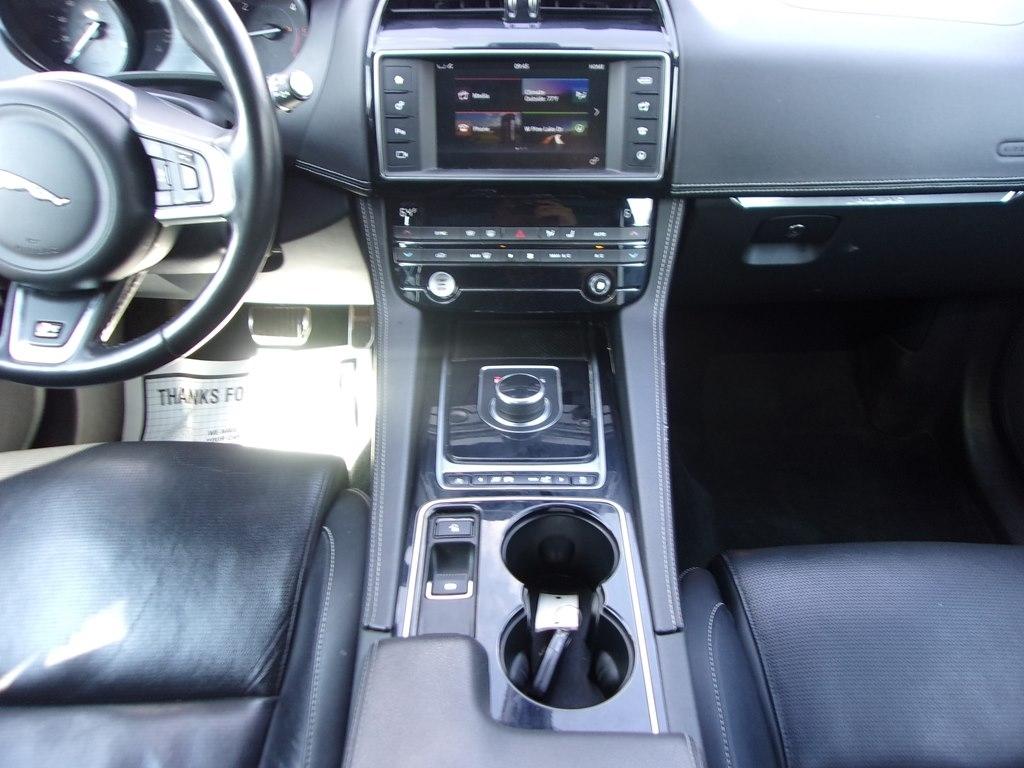 Jaguar F-Pace 20d R-Sport AWD 2017