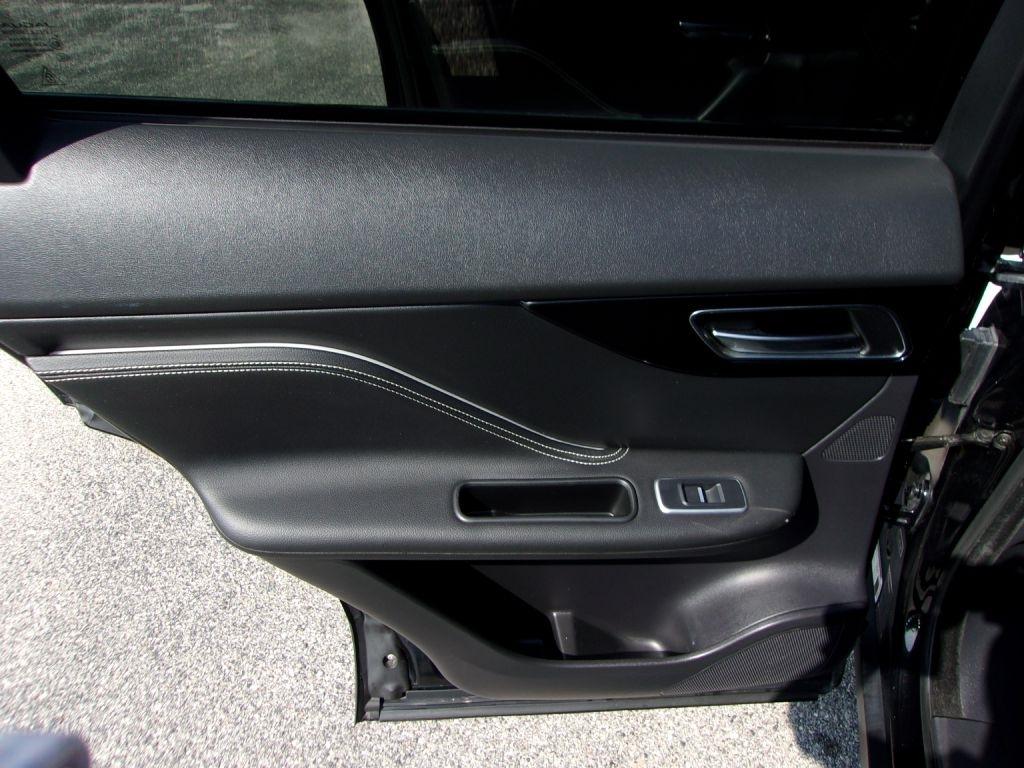 Jaguar F-Pace 20d R-Sport AWD 2017