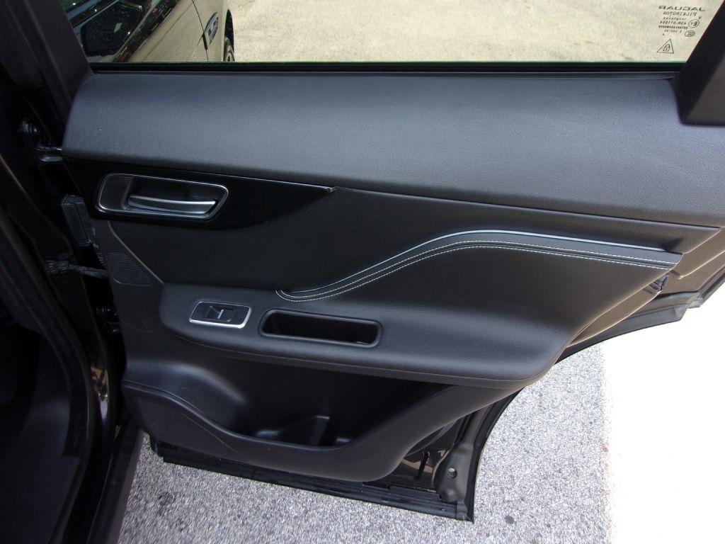 Jaguar F-Pace 20d R-Sport AWD 2017