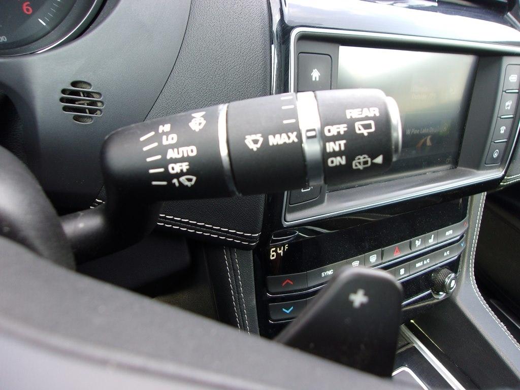 Jaguar F-Pace 20d R-Sport AWD 2017