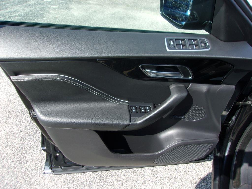 Jaguar F-Pace 20d R-Sport AWD 2017