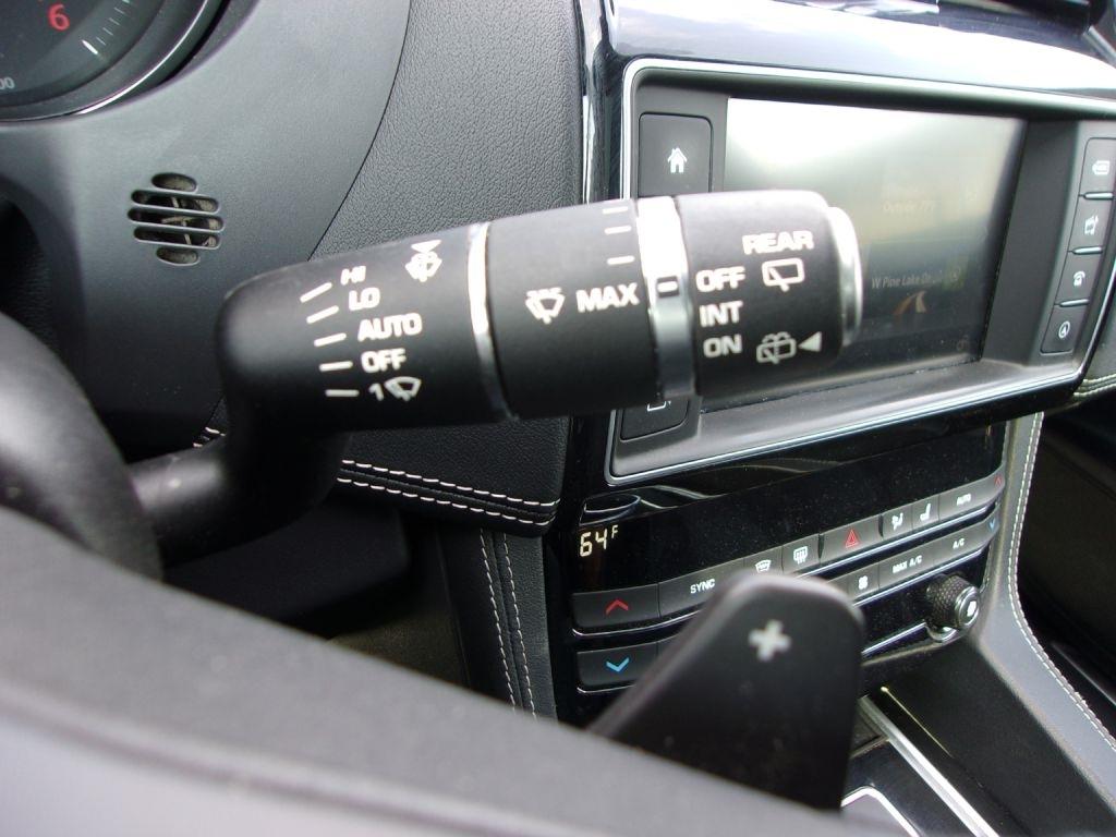 Jaguar F-Pace 20d R-Sport AWD 2017