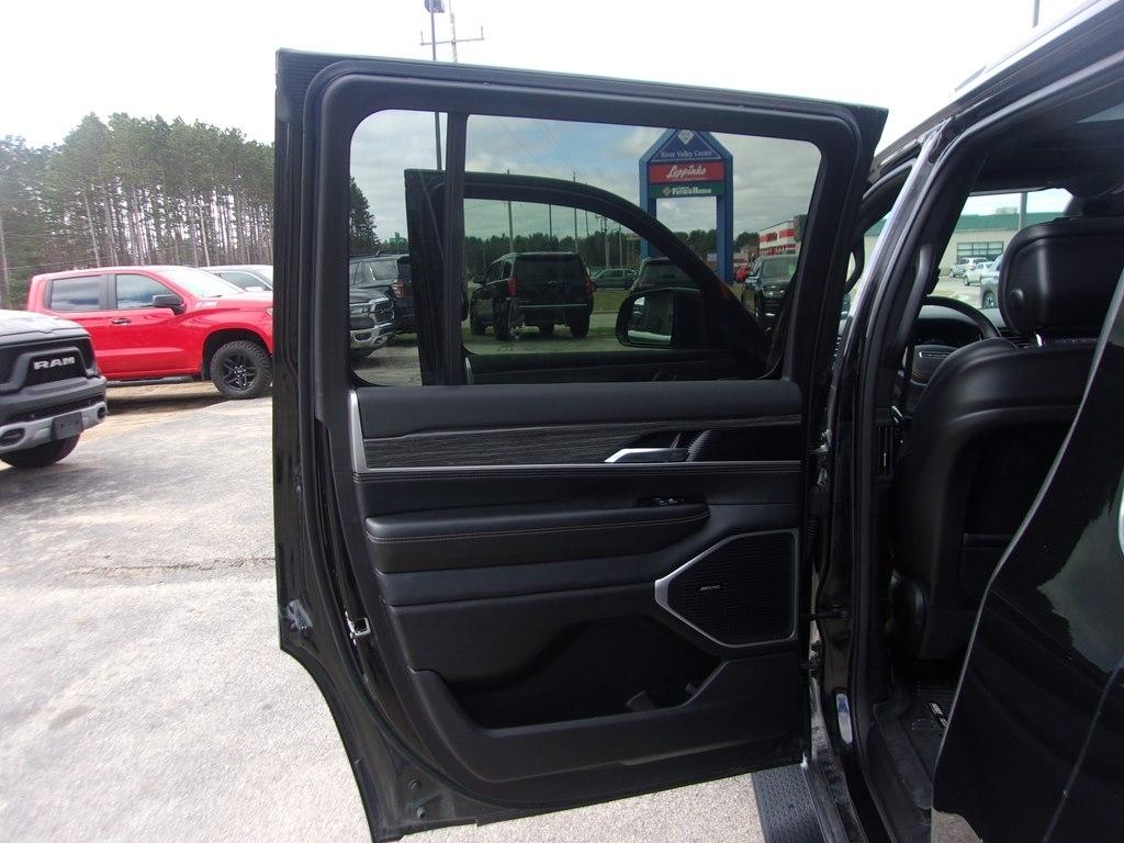 Jeep Wagoneer Series II 4WD 2022