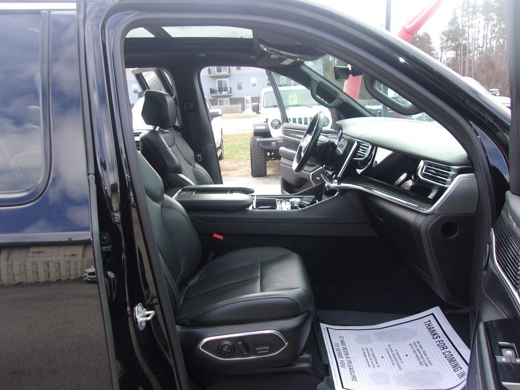 Jeep Wagoneer Series II 4WD 2022