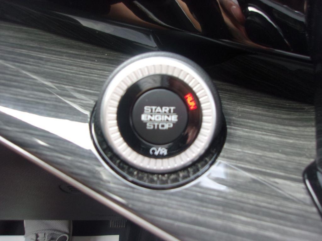 Jeep Wagoneer Series II 4WD 2022