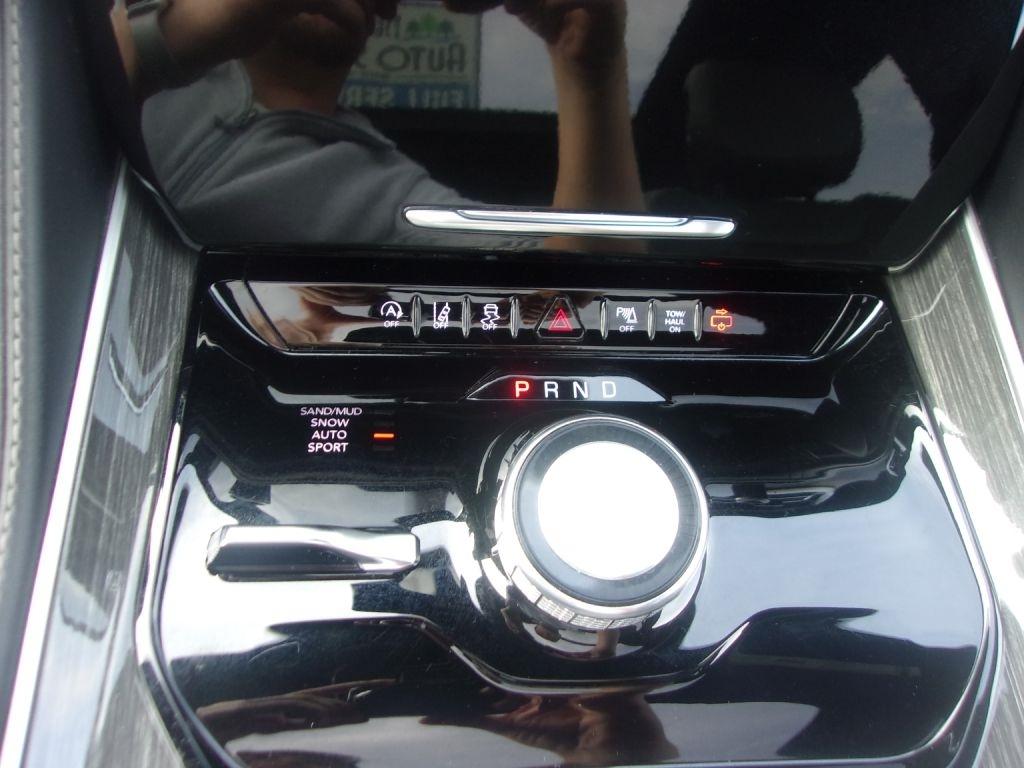 Jeep Wagoneer Series II 4WD 2022