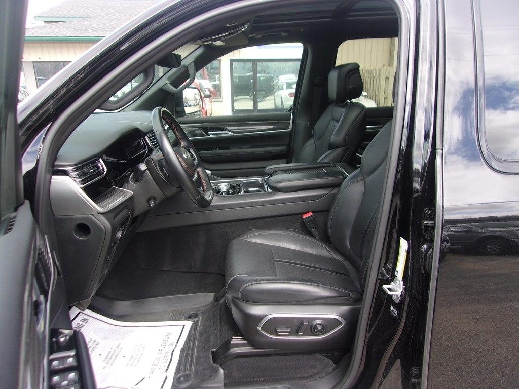 Jeep Wagoneer Series II 4WD 2022