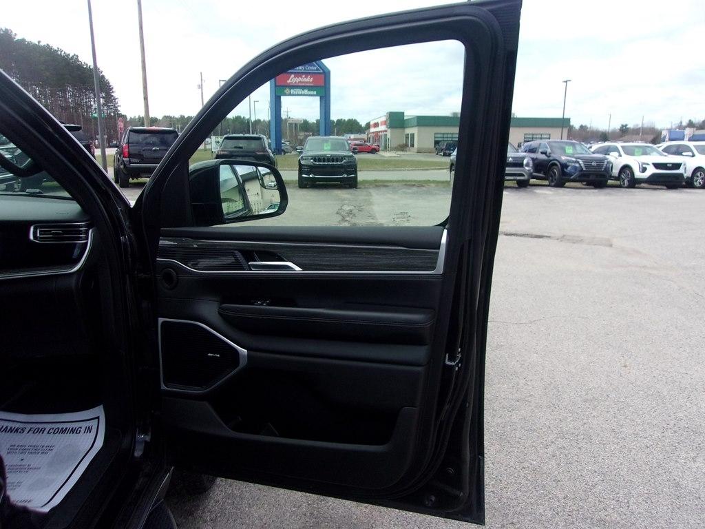 Jeep Wagoneer Series II 4WD 2022