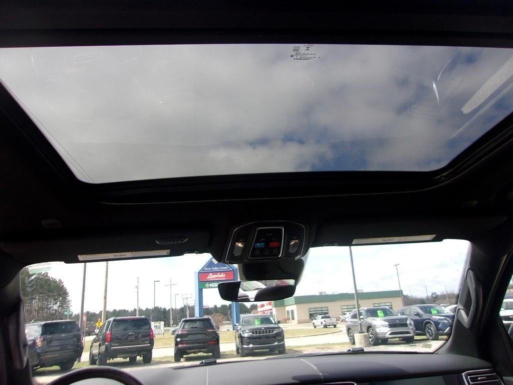 Jeep Wagoneer Series II 4WD 2022