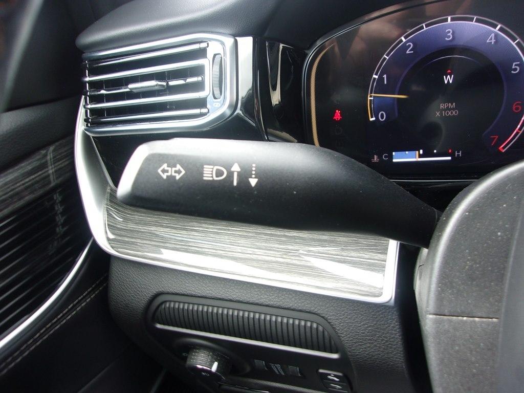 Jeep Wagoneer Series II 4WD 2022