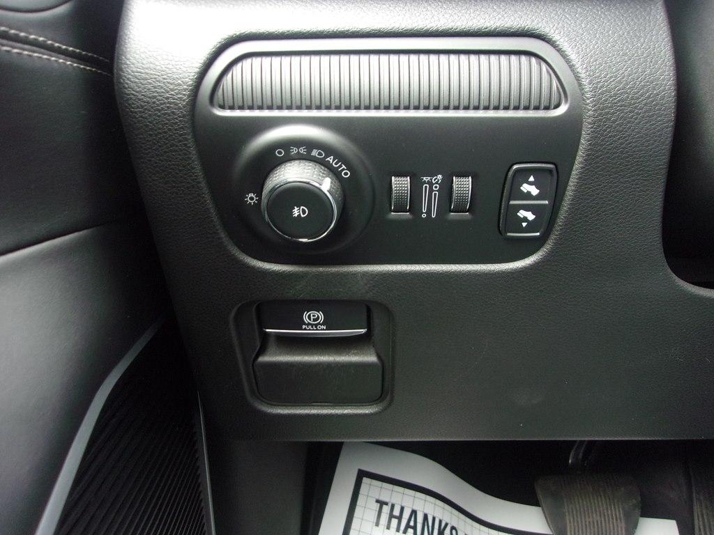 Jeep Wagoneer Series II 4WD 2022