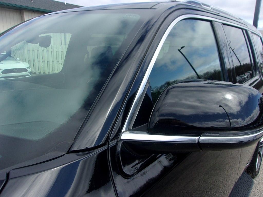 Jeep Wagoneer Series II 4WD 2022