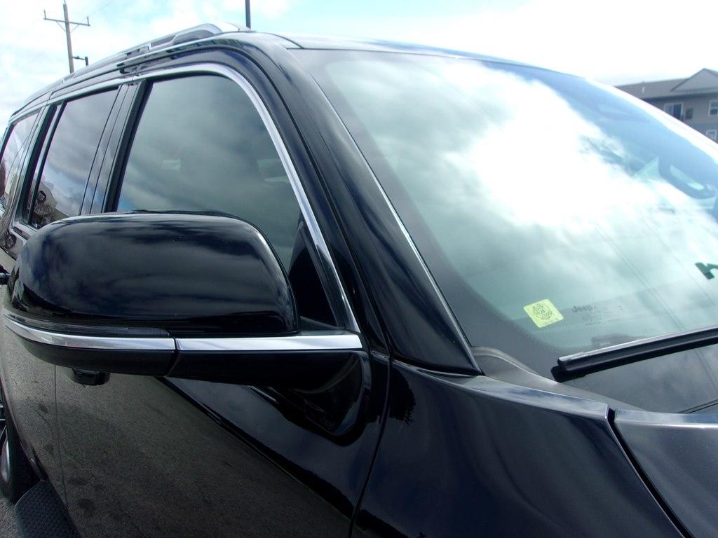 Jeep Wagoneer Series II 4WD 2022