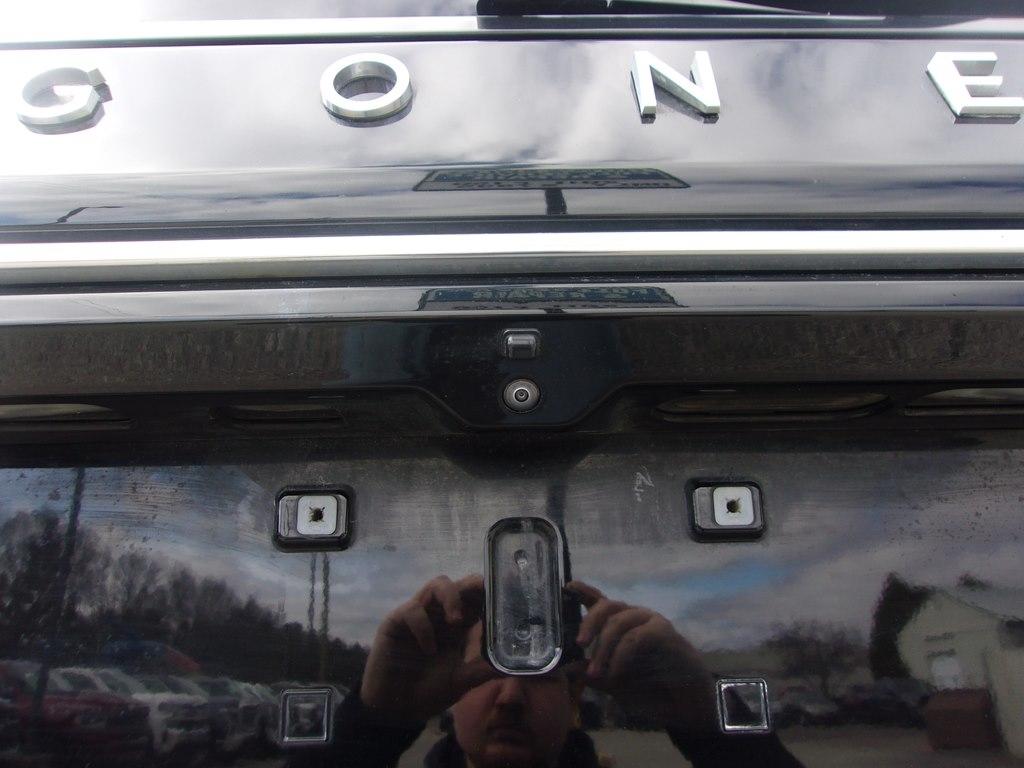 Jeep Wagoneer Series II 4WD 2022